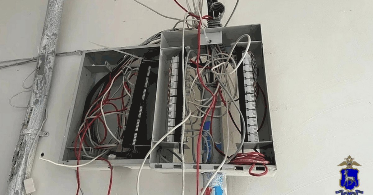 В Самаркой области мужчина похитил интернет-оборудование из дома В Тольятти 33-летний мужчина похитил из чердака...