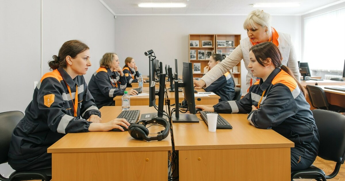 В соревновании приняли участие 17 специалистов ...