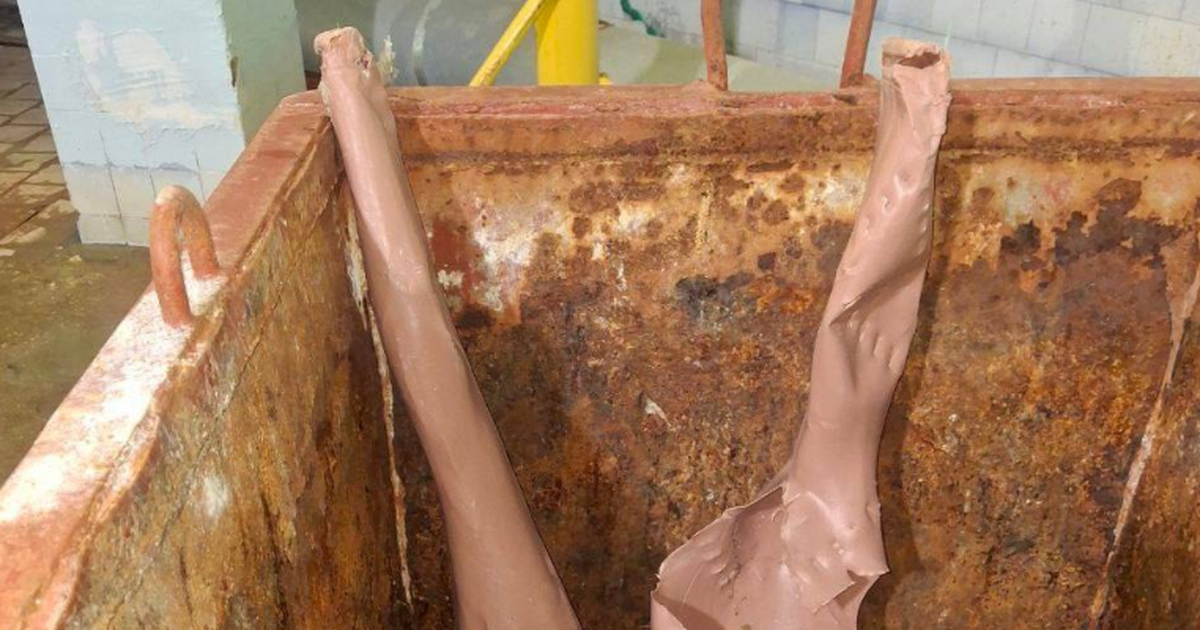 В Самаре рабочие «РКС-Самара» нашли засор канал...