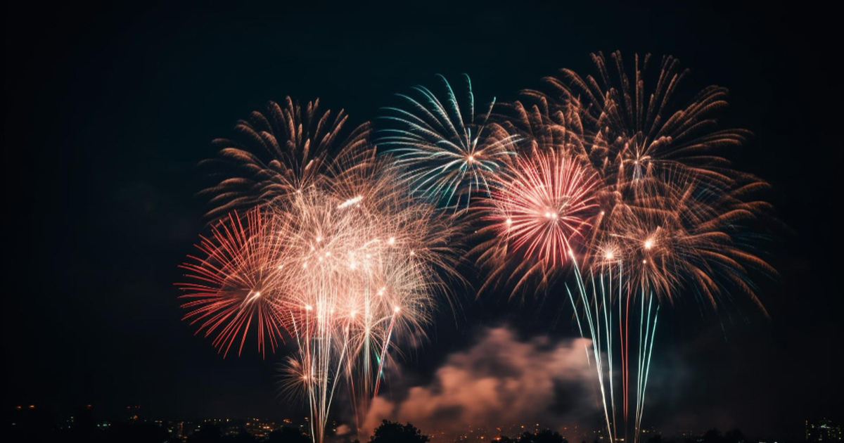 Как безопасно использовать пиротехнику на даче:...