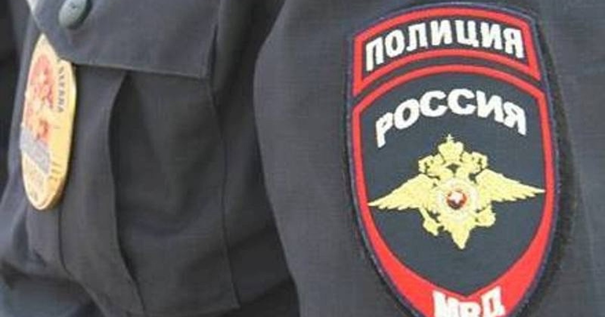 В результате нападения один сотрудник погиб, тр...