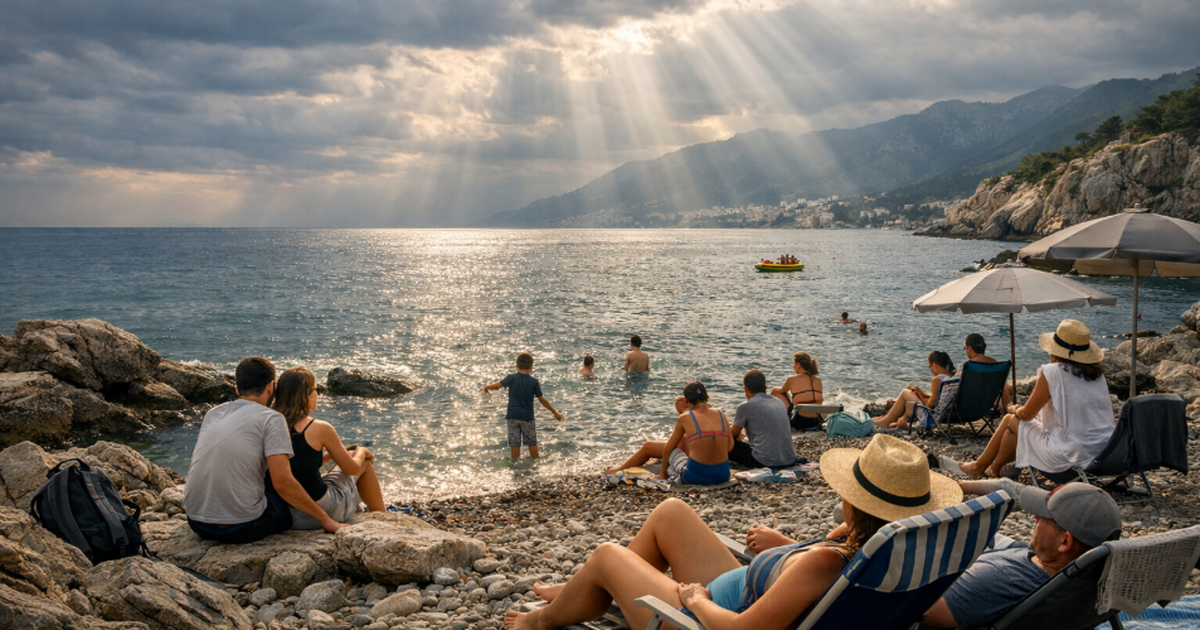 Российские курорты под запретом: куда туристам не советуют ехать летом 2026 Курорты России, где летом 2026 туристам будут н...