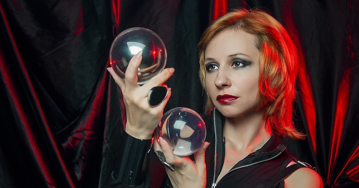 Сенатор Гибатдинов потребовал от Роспотребнадзора мер против инфошарлатанов Депутат выступил против антинаучной информации