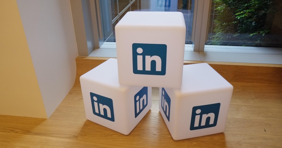 LinkedIn внедрил кнопку для отметки постов, соз...