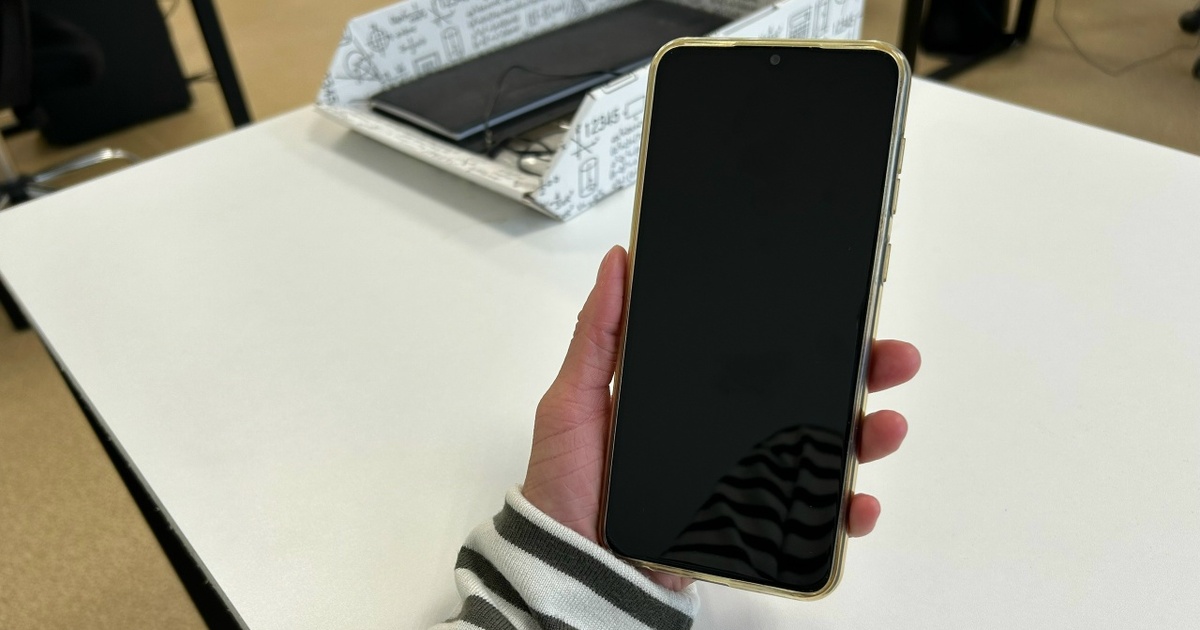 Chip: В смартфонах опасно хранить фото банковских карт и документы Эксперты предупреждают о рисках хранения конфид...