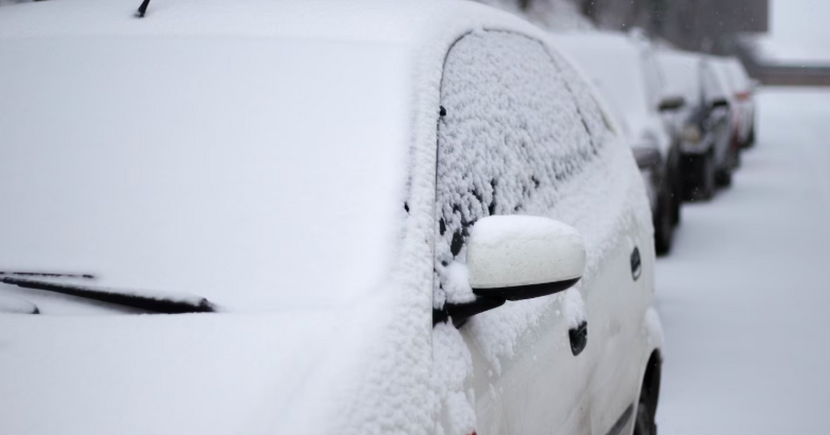 С наступлением зимы водителям в России стоит бы...