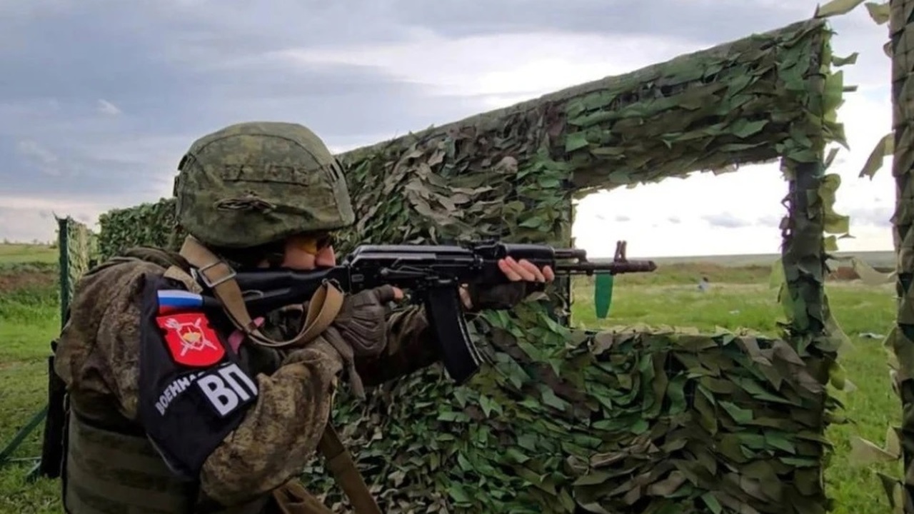 На полигоне под Самарой военнослужащие отрабатывали отражение атак БПЛА Для поражения дронов использовалось гладкоствол...