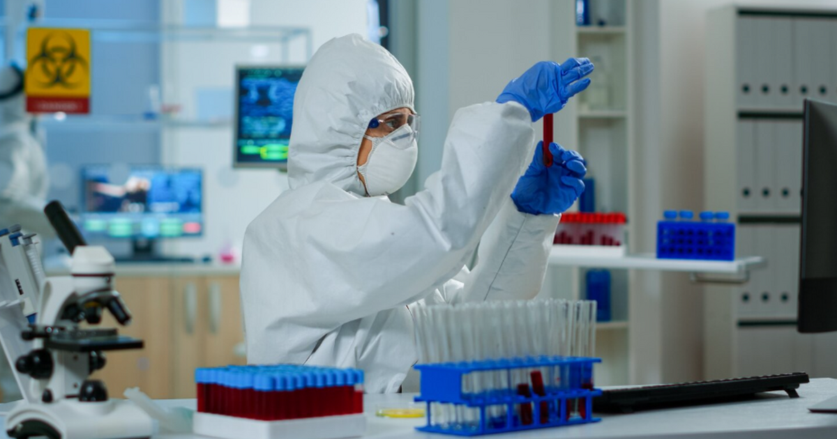 Биологи подтвердили, что высокопатогенный вирус...