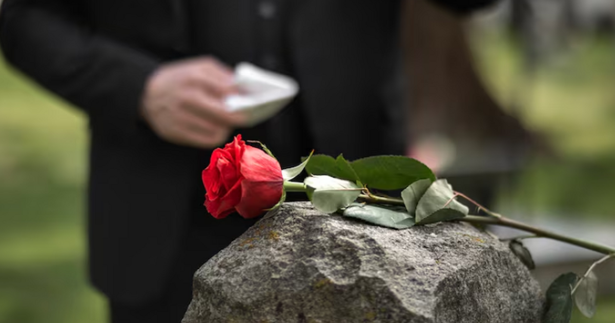 По православной традиции похороны обычно провод...