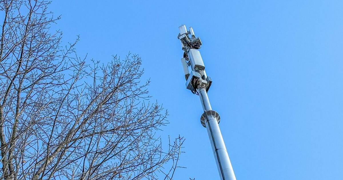 Т2, российский оператор мобильной связи, запуст...