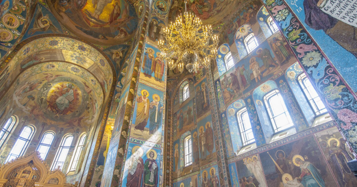 Священнослужители объяснили значение жертвенника в алтаре Священнослужители Саранского кафедрального собо...