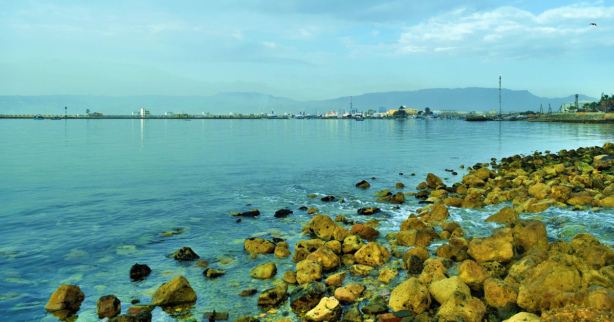 Параллельно продолжается строительство новой ад...