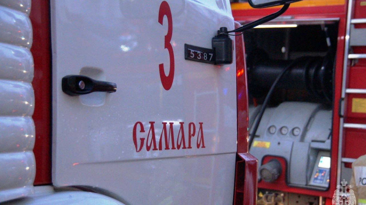 Утром 20 октября в Самаре пожарные потушили пожар на Фадеева за 38 минут Эвакуация не потребовалась, пострадавших нет