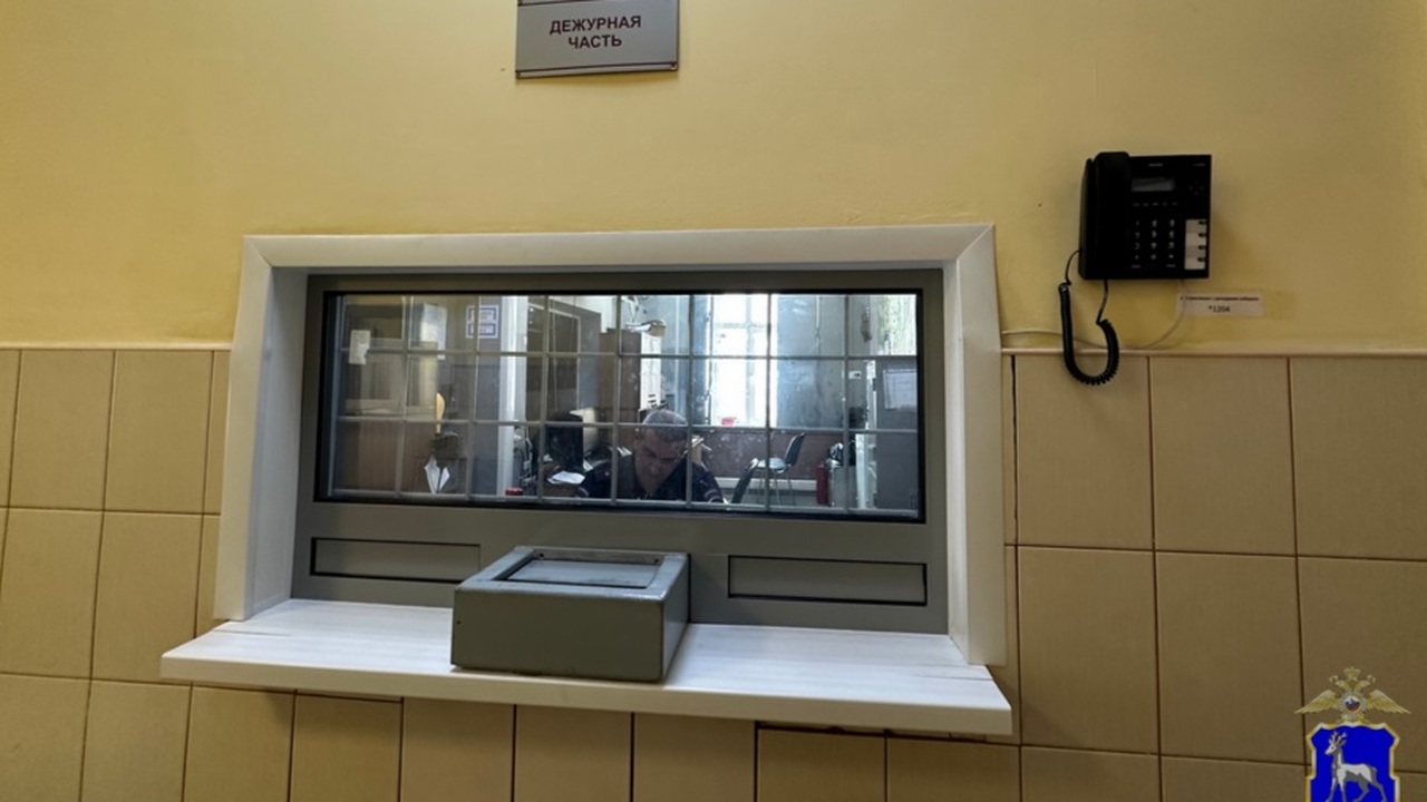 В Новокуйбышевске экс-работница ПВЗ подозревается в краже товаров на 280 тыс руб Оформляя возврат, женщина похищала ценные товар...
