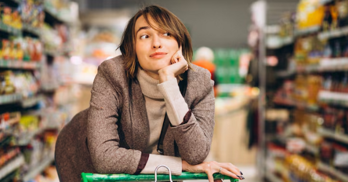 «Вам чек нужен?»: зачем кассиры в супермаркетах задают такой частый и хитрый вопрос всем покупателям — это не просто так Мы машем рукой: «Не нужно». Привычка родилась в...