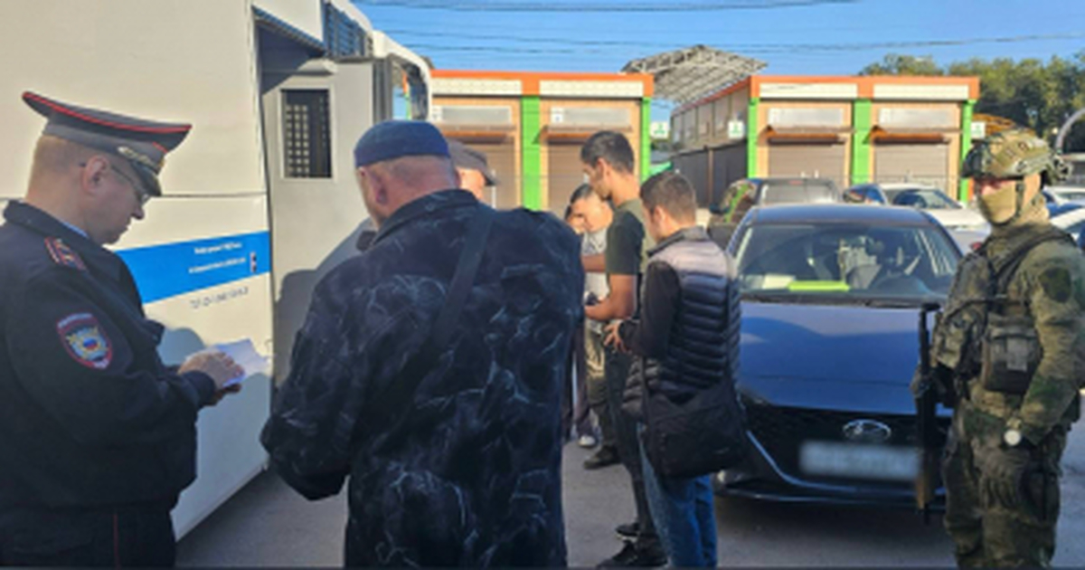 В Самарской области планируют расширить запрет на труд мигрантов в 2026 году В частности, им могут запретить работать таксис...