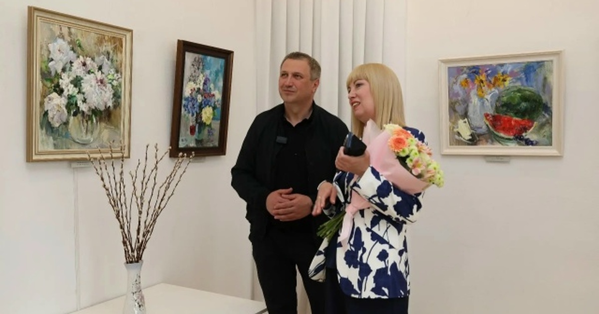 По замыслу автора, цветы символизируют одноврем...