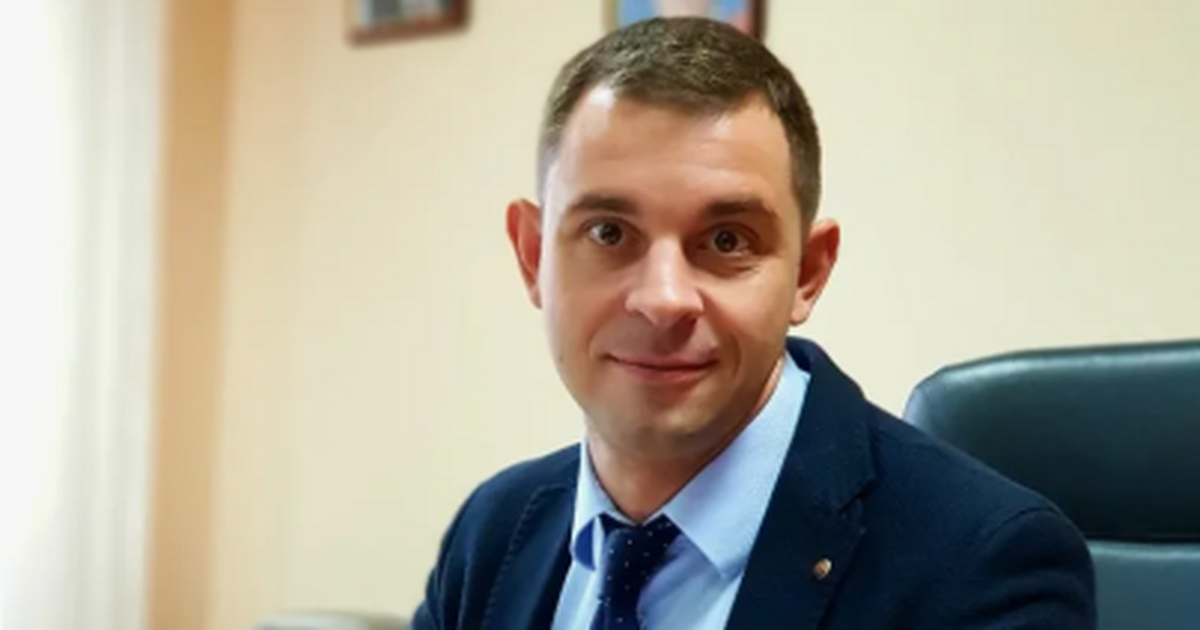 До этого он возглавлял администрацию Чапаевска