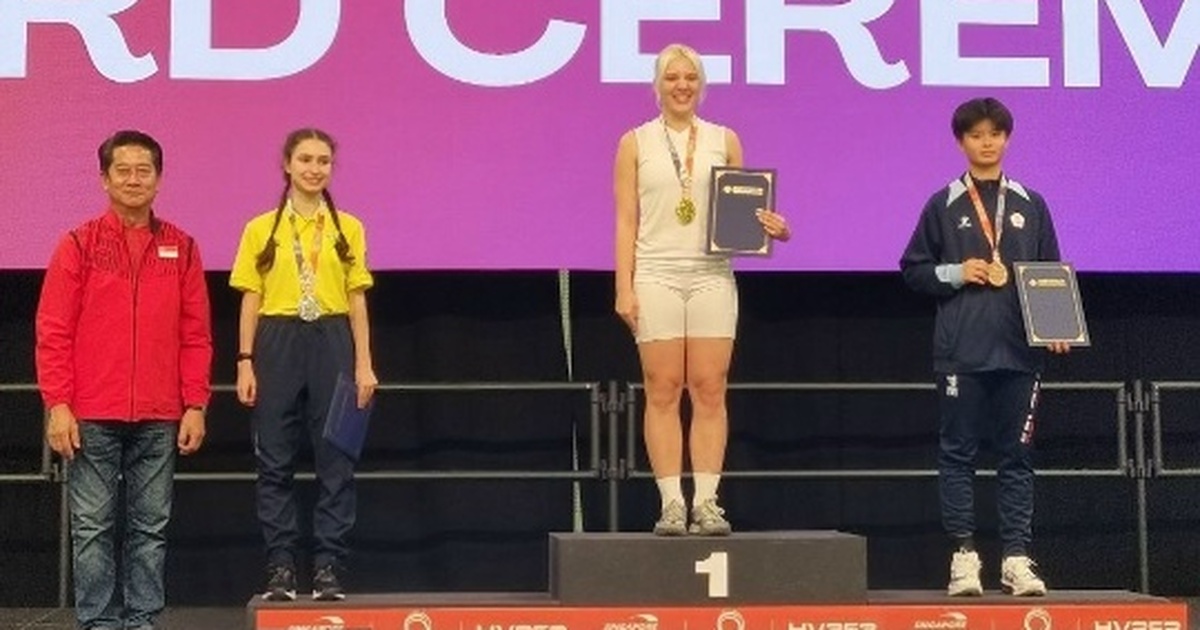 Самарская спортсменка стала чемпионкой мира по роллер-спорту в Сингапуре Она победила в дисциплине "слайды"