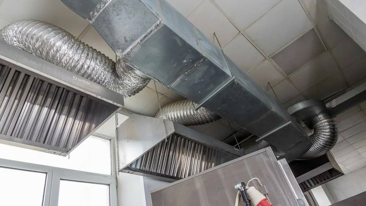 Жители говорят об излишнем уровне шума от обору...