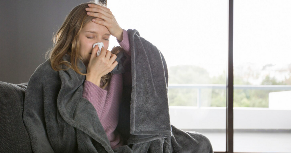 Новый вирус в России: резкая температура и боль «как удар током» напугали людей В конце осени 2025 года жители разных регионов ...