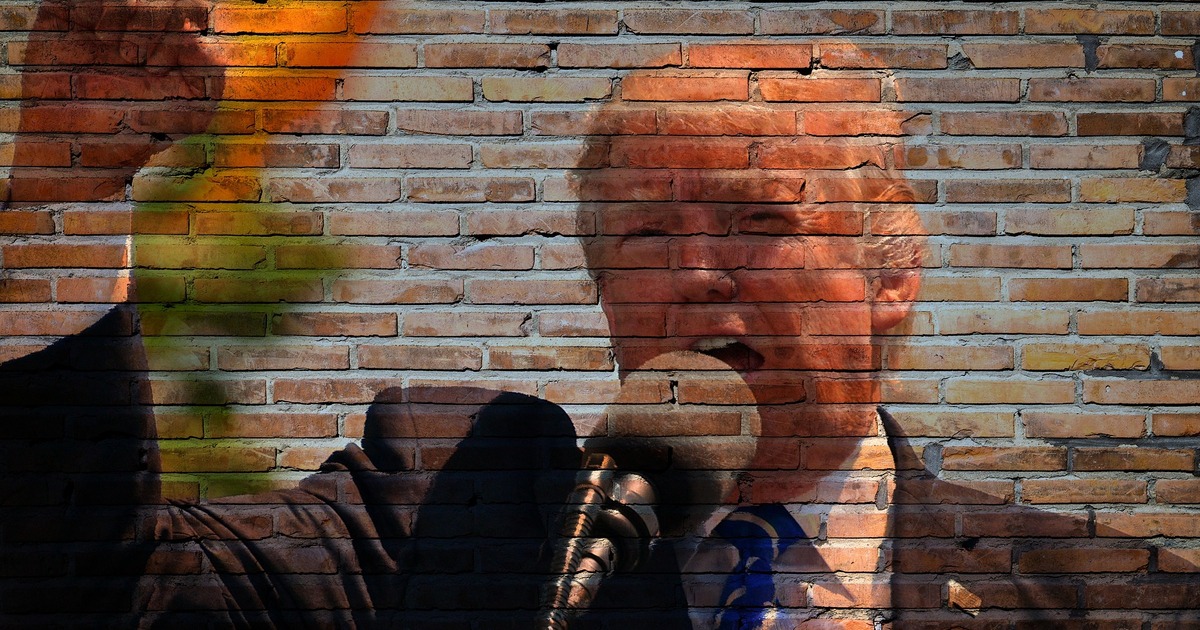 Трампа экстренно вывели из зала после того, как...