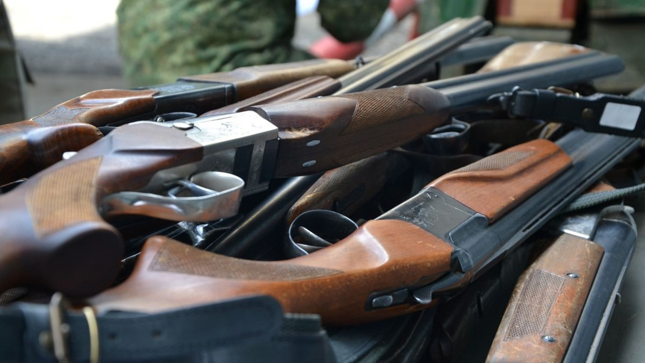 Самарское управление Росгвардии отправило в зону СВО 100 единиц изъятого оружия Оно предназначено для борьбы с вражескими БПЛА