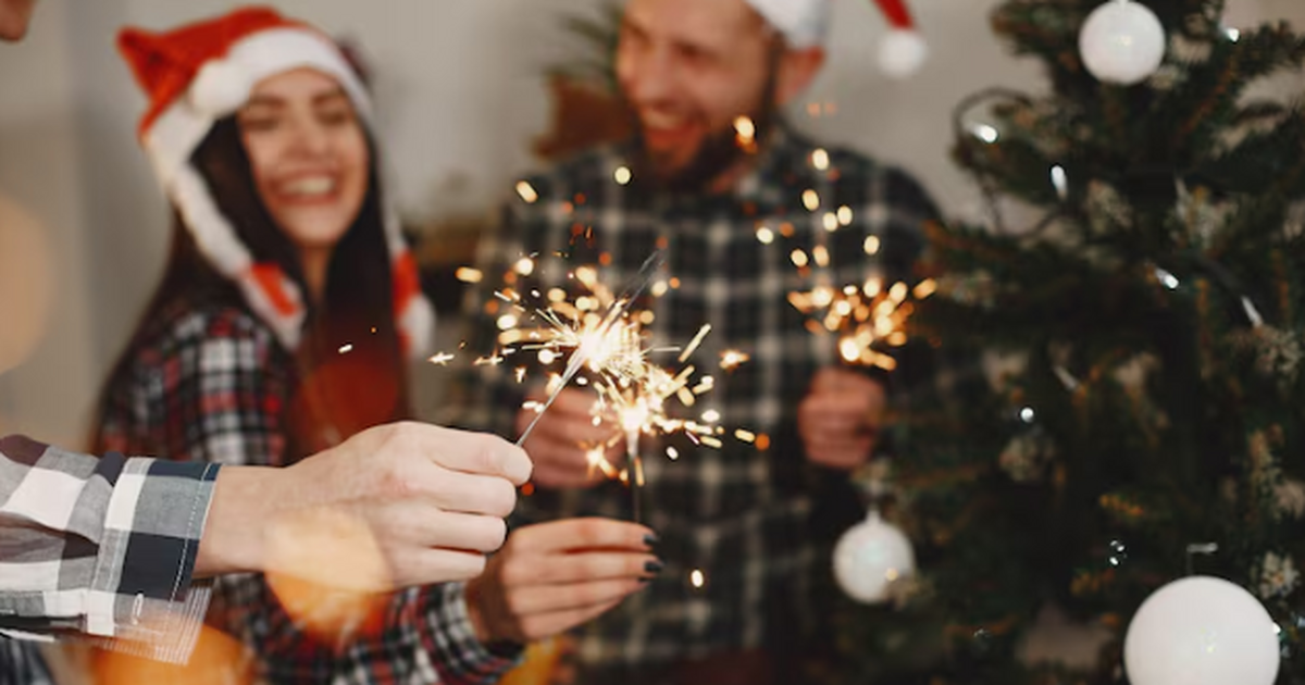 Как собрать эффектный праздничный образ из того...