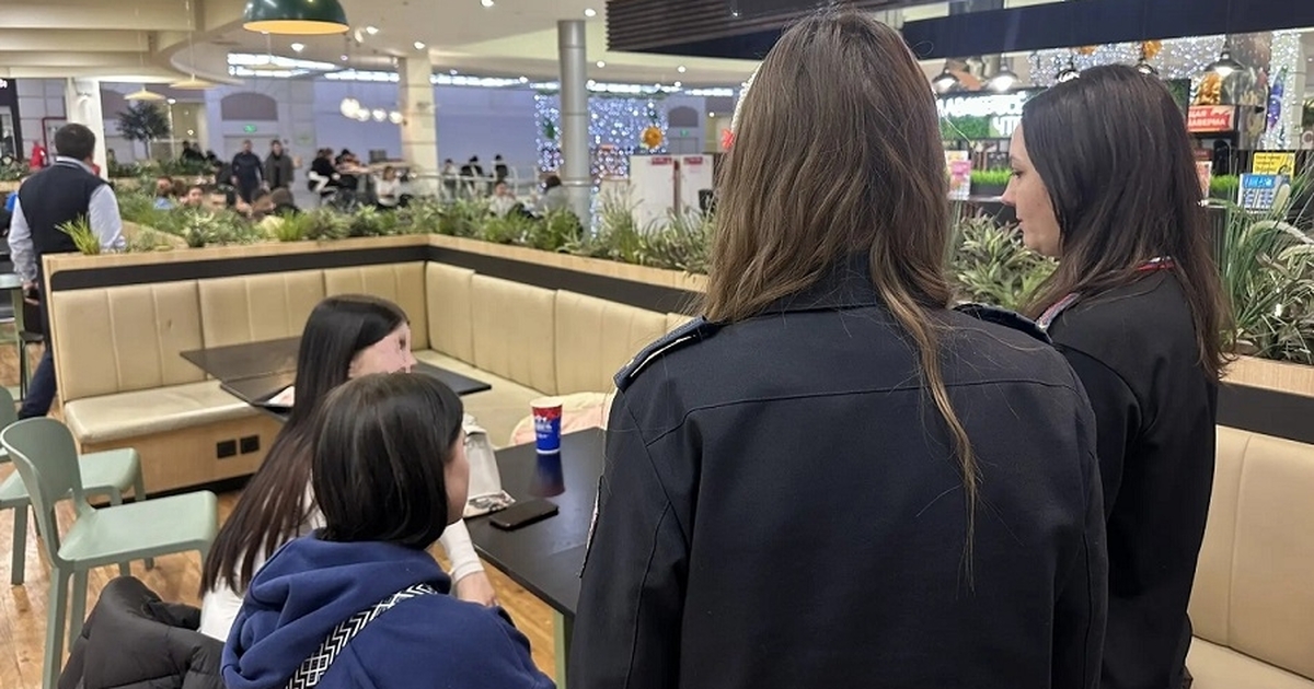 В Тольятти полиция и общественники провели рейд по торговым центрам Рейд был направлен на профилактику нарушений ср...