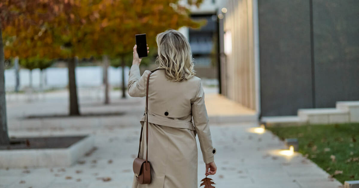 Россияне оценили смартфоны цвета тыквы Новая модель смартфонов Apple — iPhone 17 — ока...