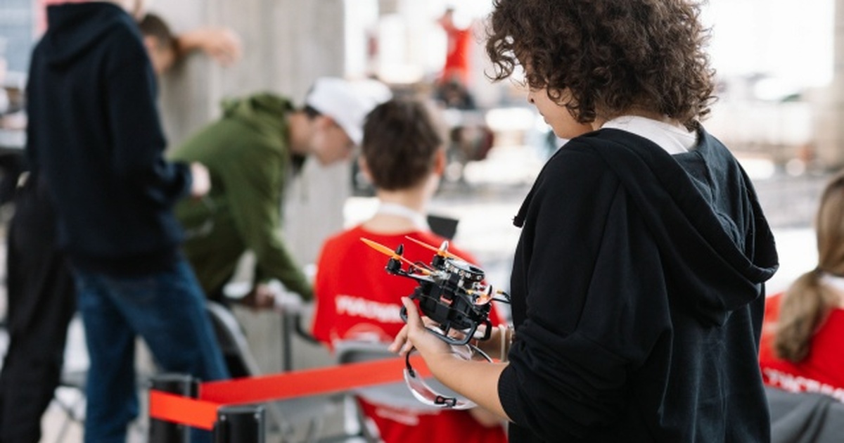 Самарская область стала одним из центров притяжения женщин в сфере БАС Об этом сообщили в Центре компетенций Университ...