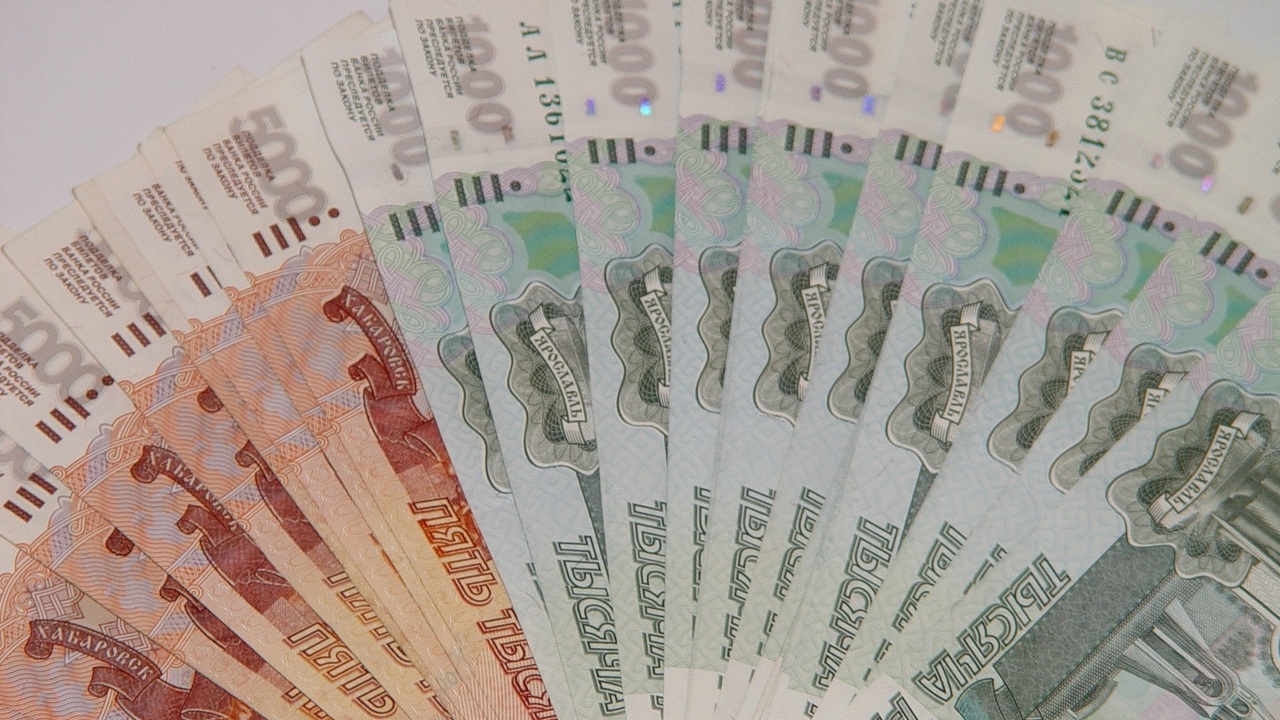 Самара оказалась на 50 месте среди российских городов по уровню заработных плат В рейтинг попала зарплата самарских ИТ-шников в...
