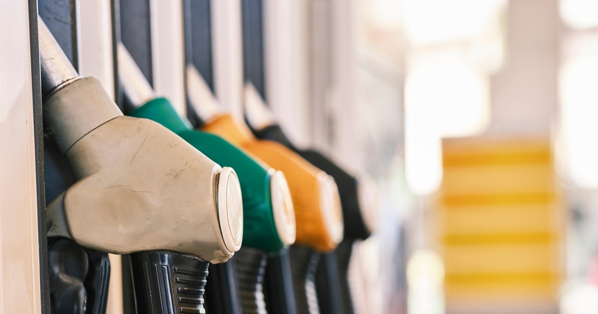 Сведения о ценах на нефтепродукты продолжают пу...