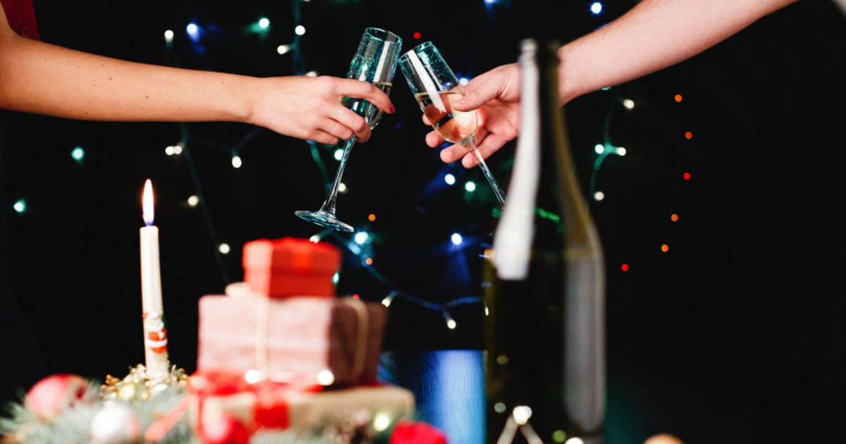 Многие россияне привыкли употреблять алкоголь п...