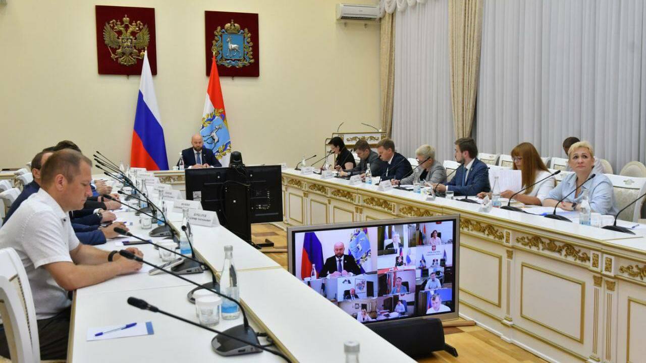 15 июля в Самаре прошло очередное заседание Правительства региона Заседание провел глава Правительства Михаил Сми...