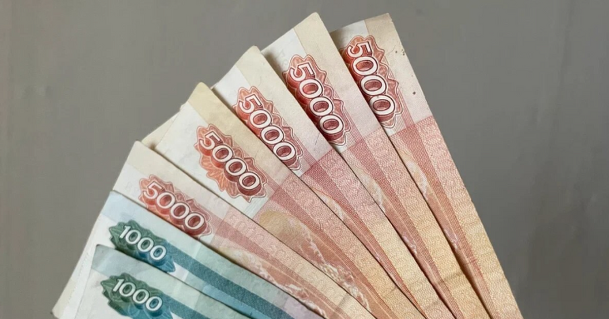 Социальные пенсии вырастут с 1 апреля 2026: ком...