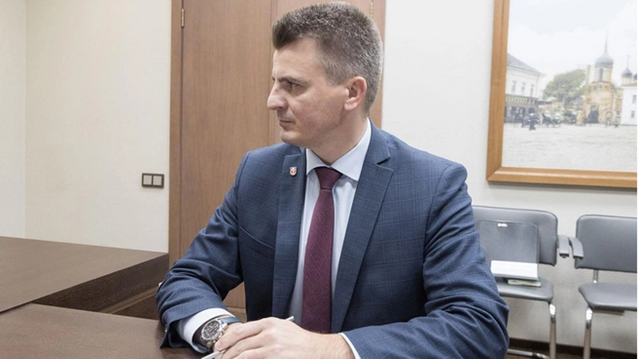 Вице-губернатор Романов может объединить три должности в правительстве Вячеслав Романов имеет обширный опыт работы в п...