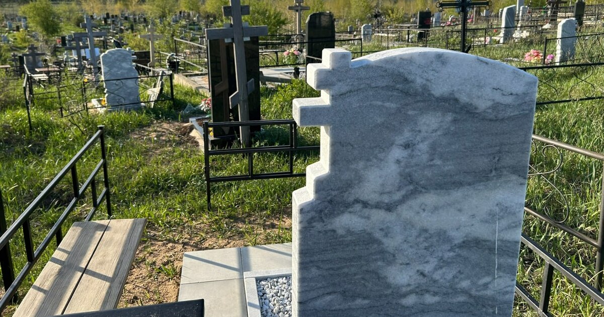 В РПЦ объяснили, что будет с душой усопшего из-за фото на могильном кресте Священнослужители объяснили отношение православ...