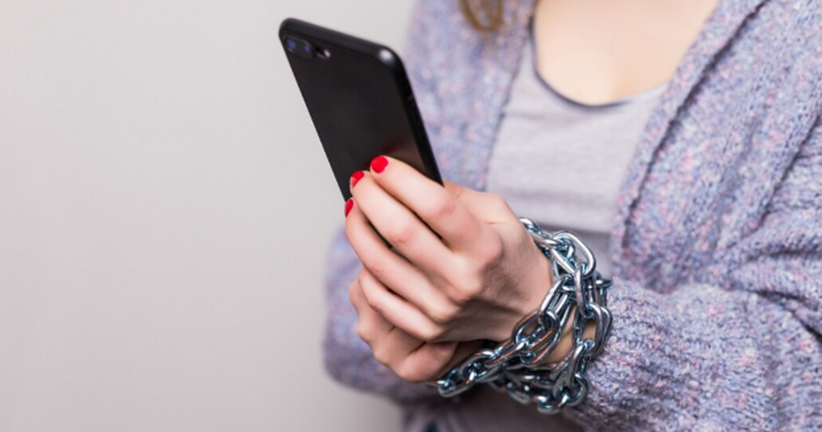 Одна нужная фразочка - и мошенники бросают трубку: реальный способ защитить себя от угрозы Одна фраза, из-за которой мошенники кладут труб...