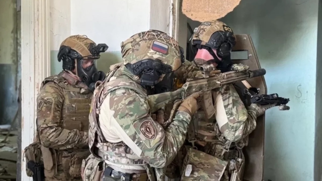 19 июня в Самаре состоялись масштабные контртеррористические учения В них участвовали представители силовых структу...