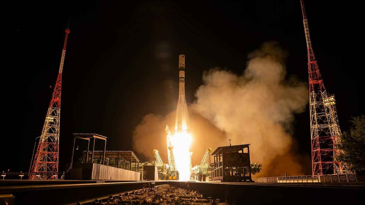 3 июля с космодрома Байконур успешно запущена самарская ракета "Союз-2.1а" Она вывела на орбиту грузовой корабль "Прогресс"