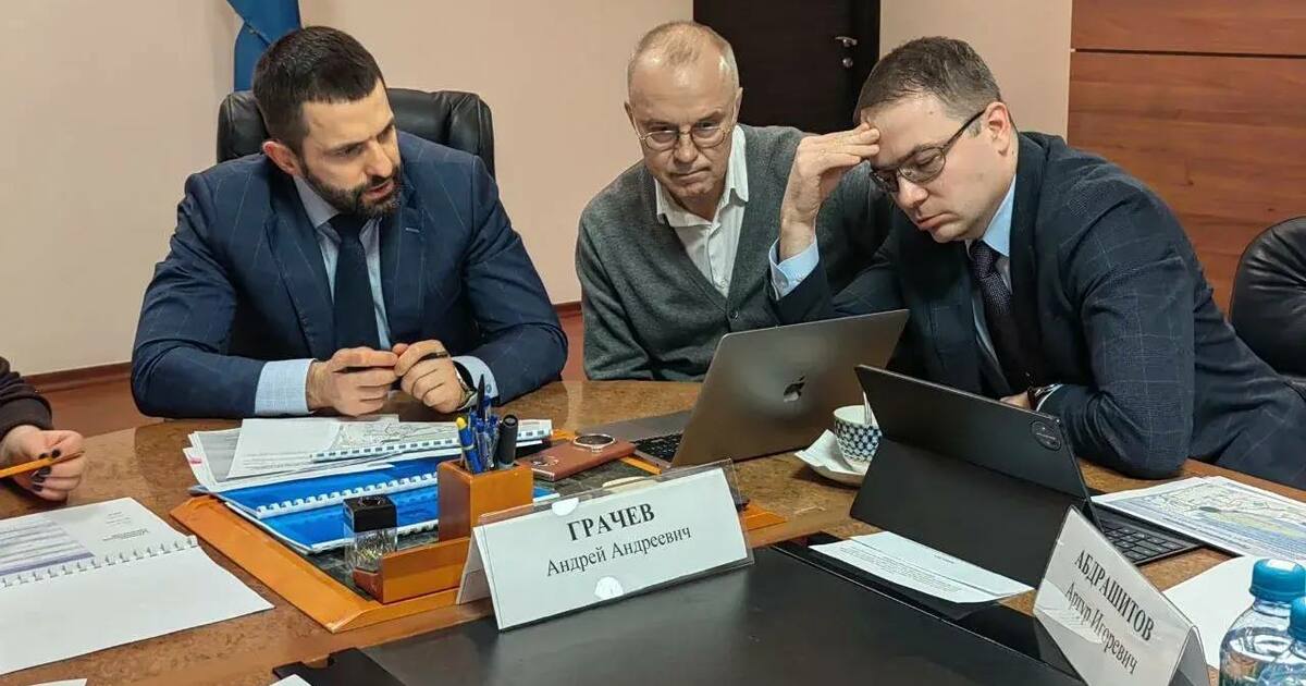 В Самаре начали готовить проект расширения дороги и моста в Куйбышевском районе Проект обсудили в министерстве градостроительно...