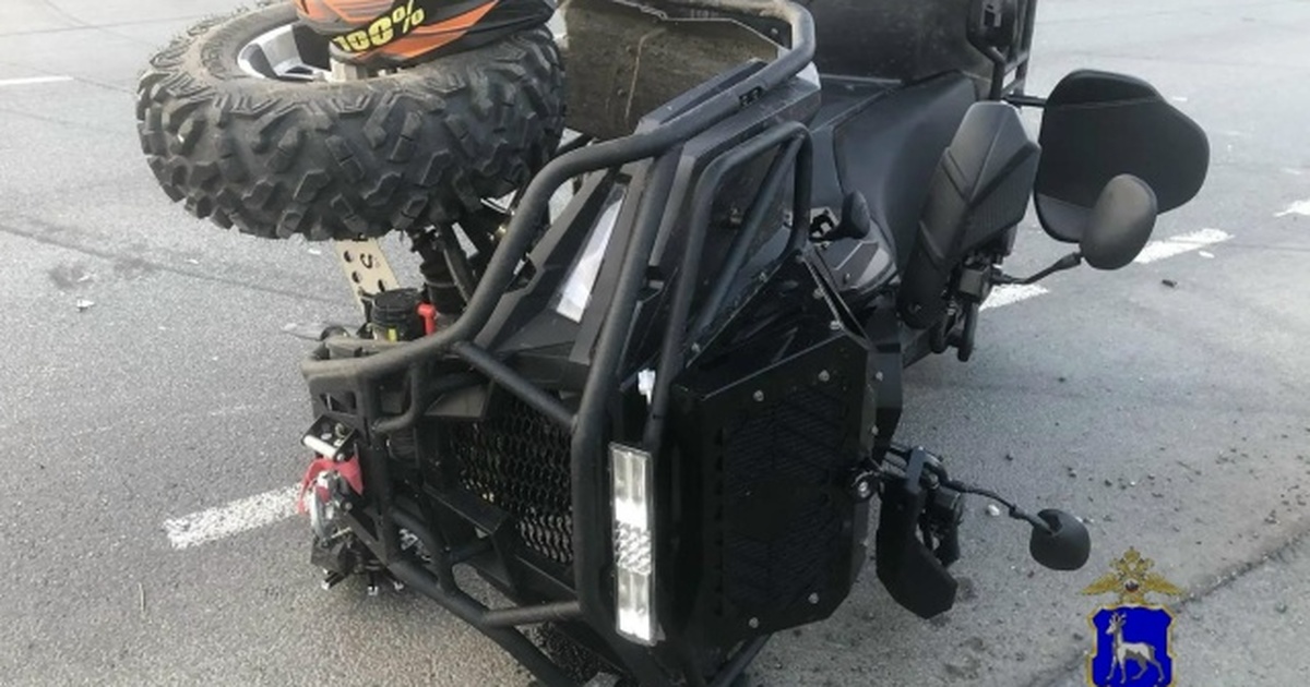 В Волжском районе подросток на квадроцикле столкнулся с Lada Largus Подростка доставили в медицинское учреждение