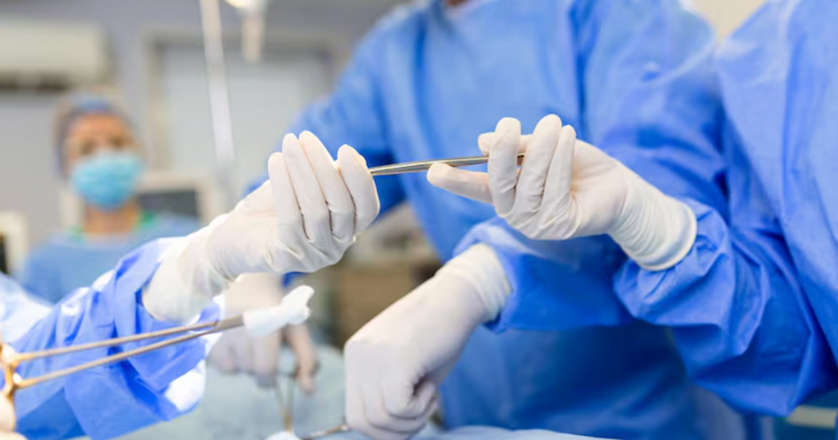 Самарские медики успешно удалили свищ, связанный с желчнокаменной болезнью В медицинском учреждении Самарского государстве...