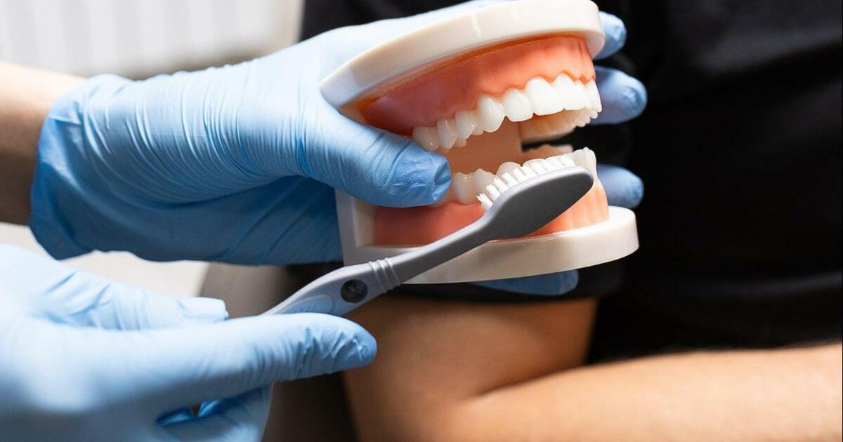 Беззубый рот не красит никого, если только ты н...