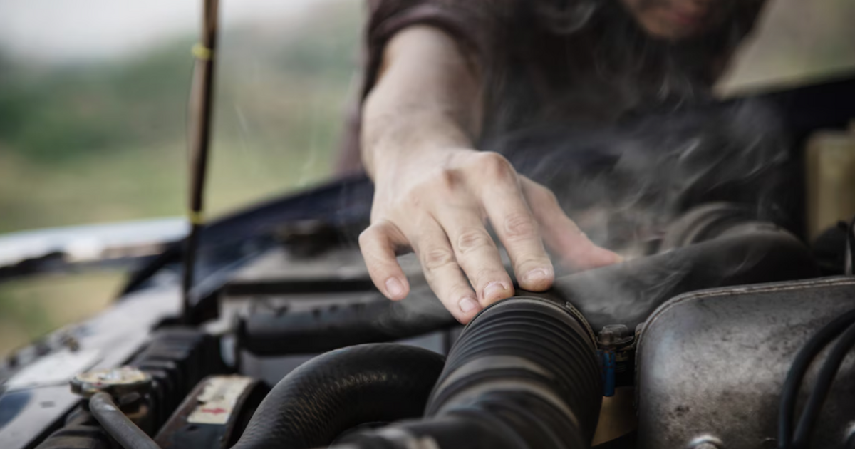 Если двигатель автомобиля начинает работать неп...