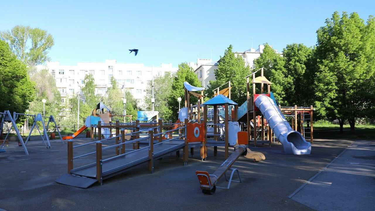 Обновлены амфитеатр и детская игровая площадка