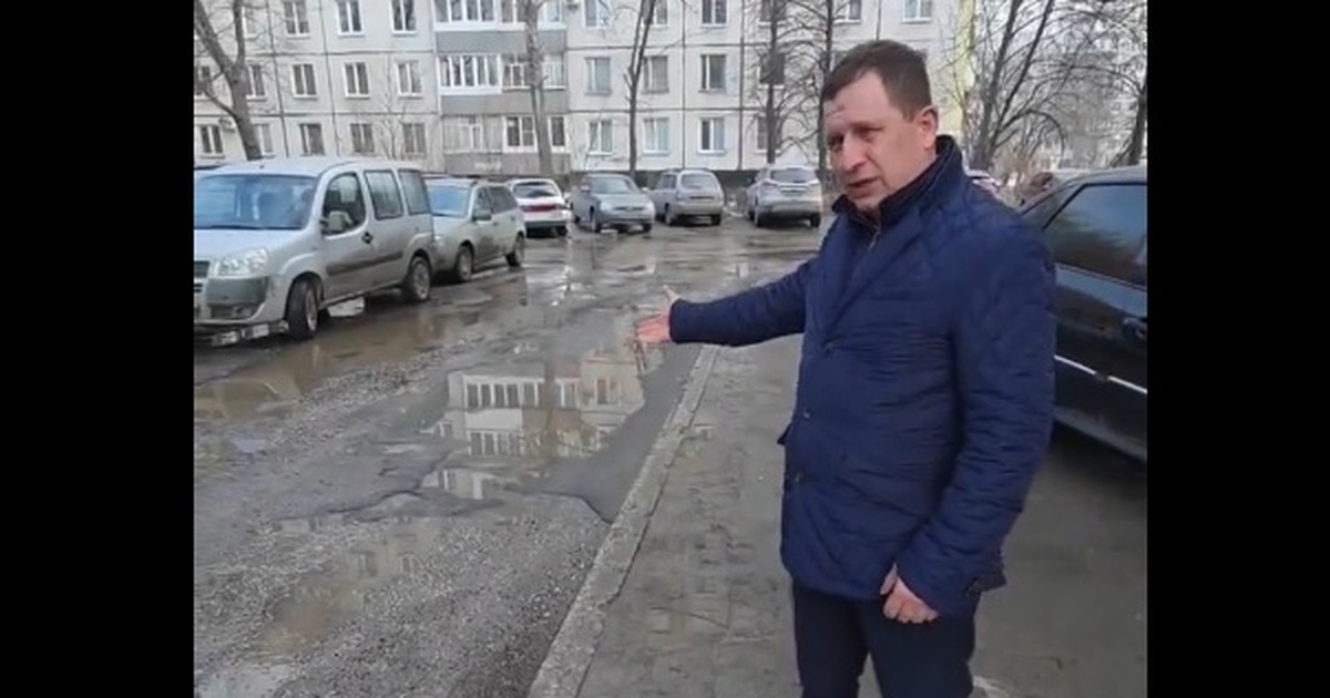 Дворовые проезды часто остаются «ничьими»