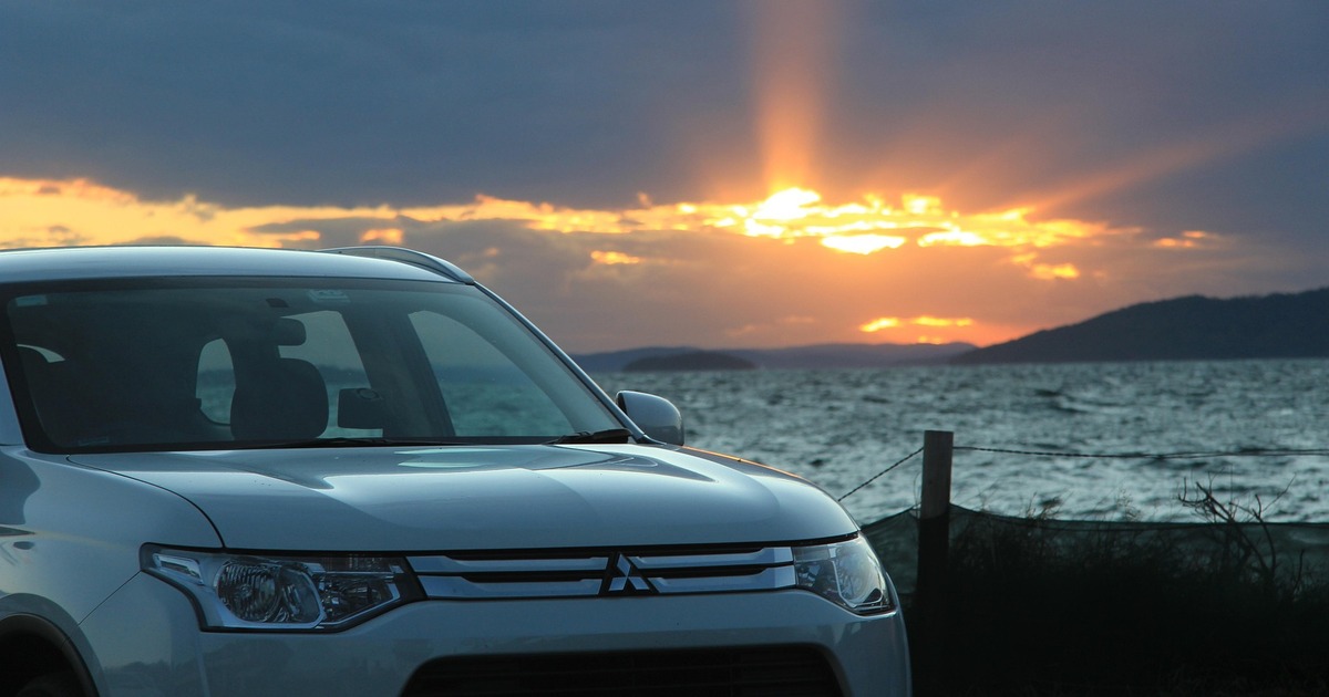 Компания Mitsubishi представила легендарный рамный Pajero пятого поколения Mitsubishi представила новый Pajero на раме L20...