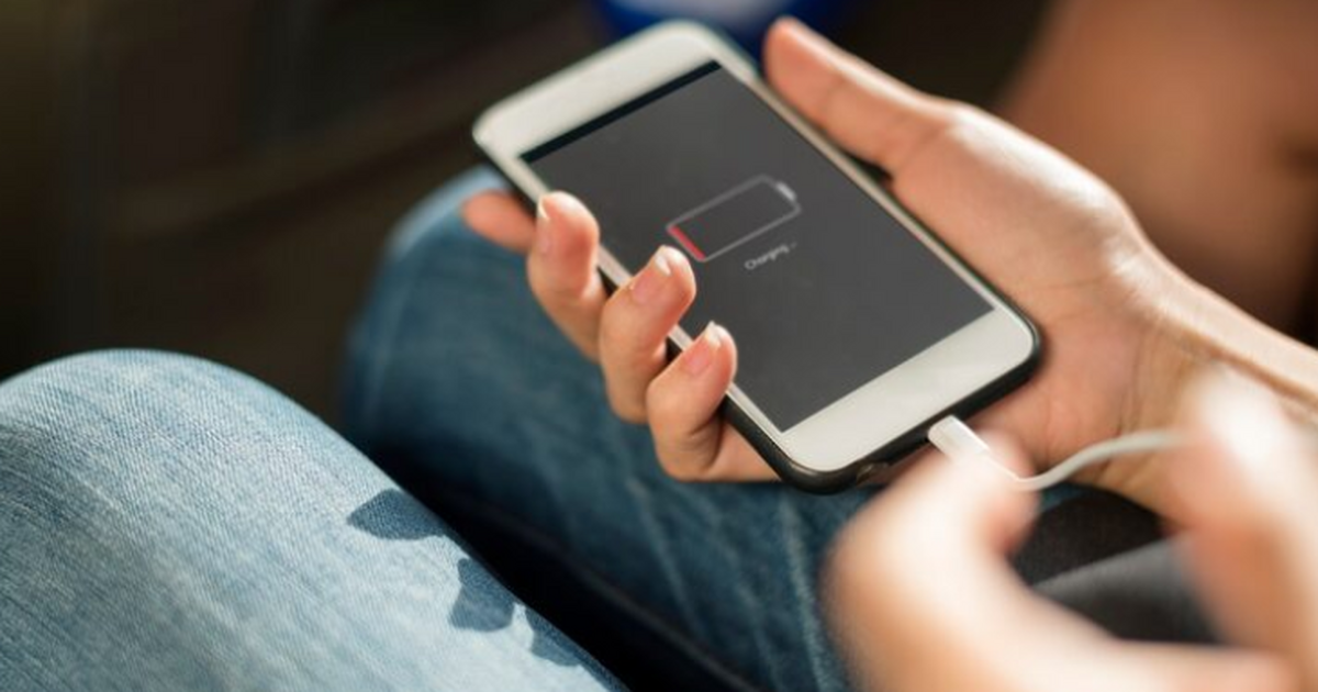 Как зарядка гаджетов приводит к ожогам и остановке сердца: предупреждение врачей Использование электронных устройств требует соб...